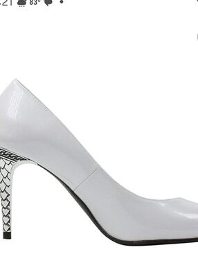 J.Renee White Patent Pointed Pump with Black-Patterned Heel